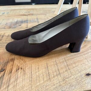 STUART WEITZMAN Classic Chocolate Brown Pumps Heels Size 10.5